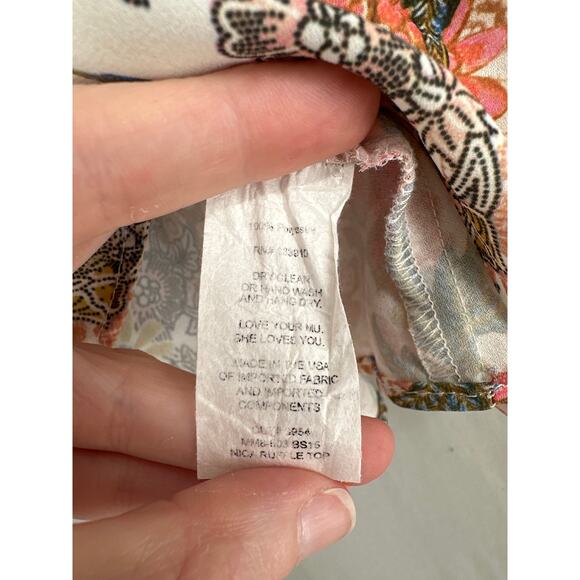 Show Me Your Mumu Top Womens XS White Floral Off Shoulder Crop Ruffle Nica Boho - Picture 6 of 9